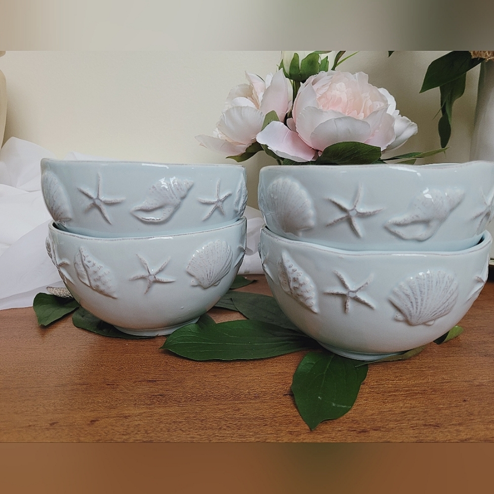 Laguna Coastal Cottage Blue Sky Ceramic Coastal Theme Etched Dining Bowl NWT